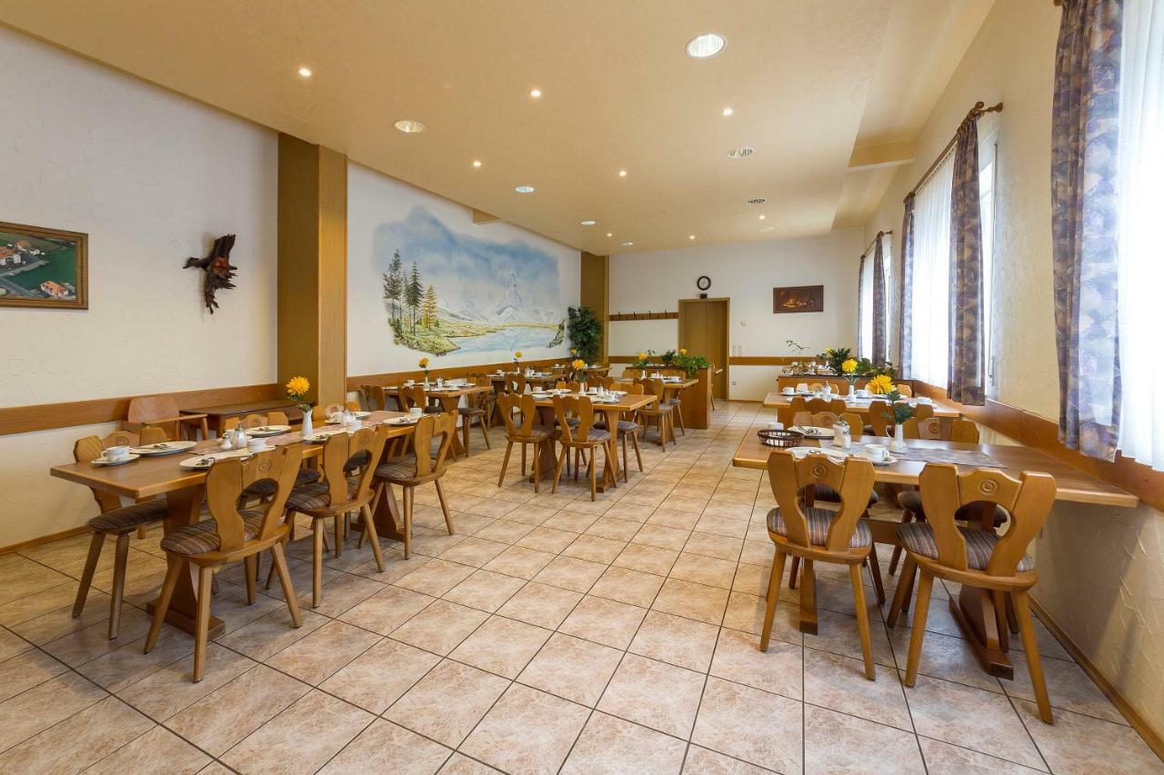 Pension Grune Au Hasselroth 外观 照片