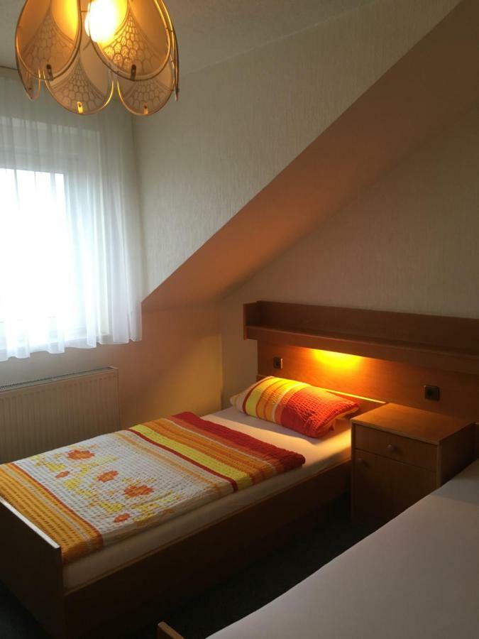 Pension Grune Au Hasselroth 外观 照片