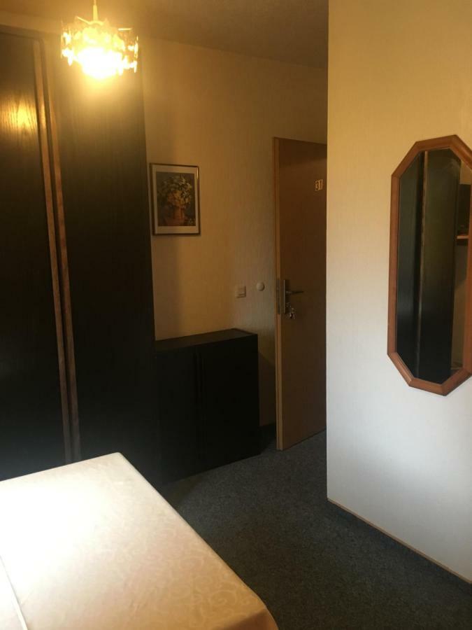 Pension Grune Au Hasselroth 外观 照片